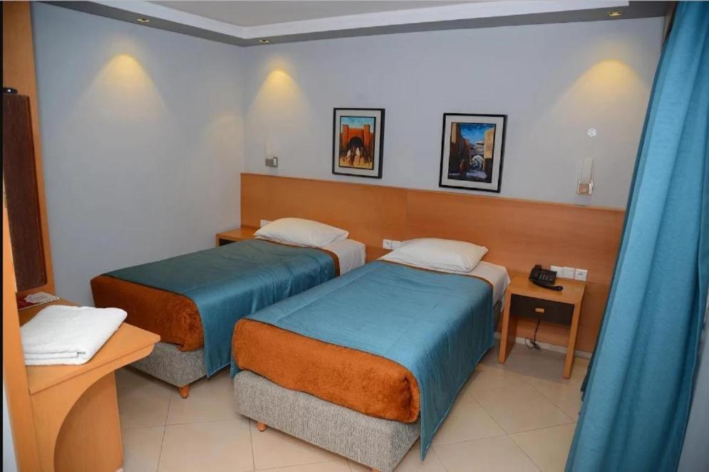 Hotel Al Amal ทิซนิท ภายนอก รูปภาพ